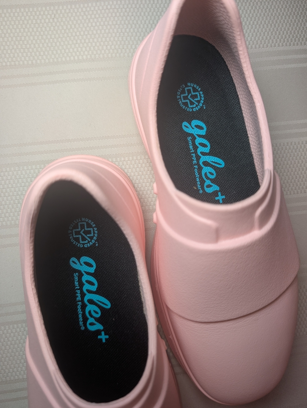 Gales PPE Pink Size 6 Wm.
